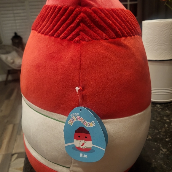 ILLIA SIRACHA SQUISHMALLOW 16" - Picture 3 of 7